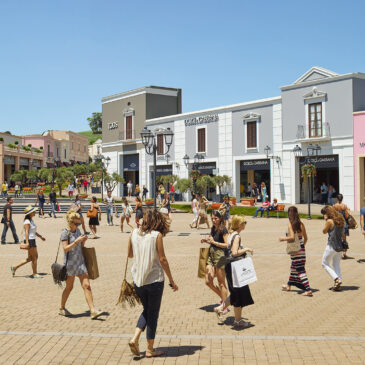 Shopping tour Catania and Sicilia Outlet Village